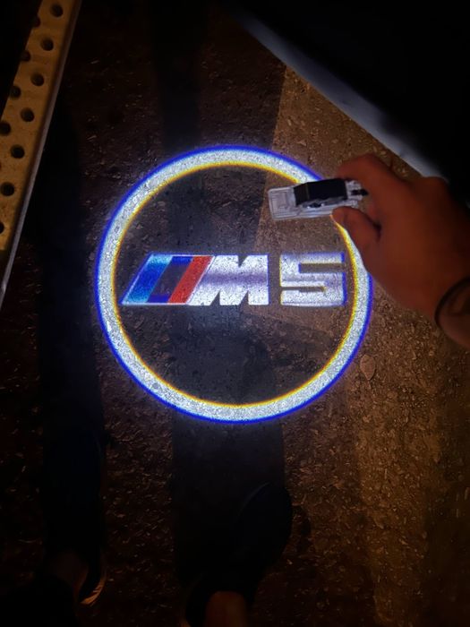 Светлини за врати BMW M