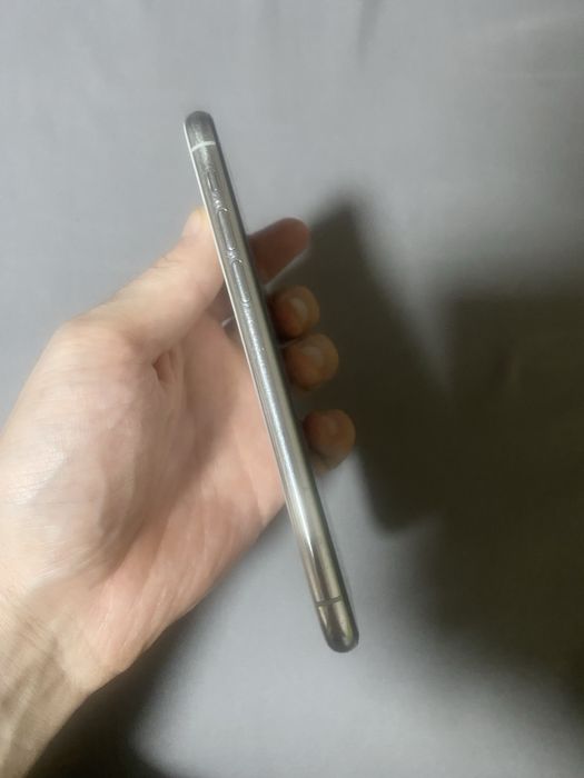 Продам Iphone 11 Pro (64гб)