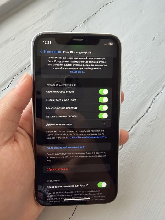 iphone 11 продаю