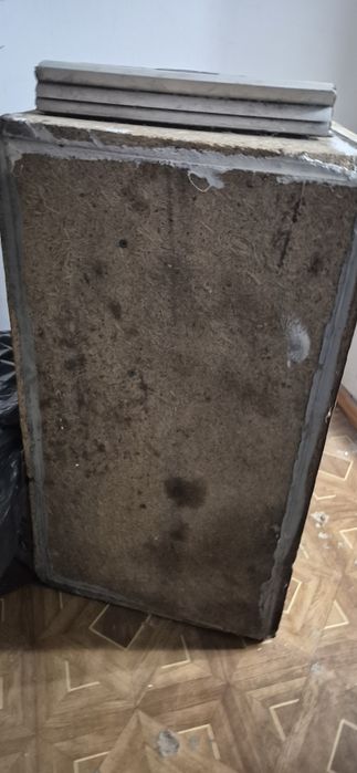 Продам сабвуфер с усилителем.