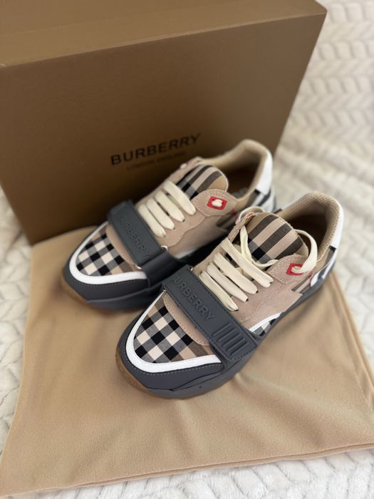 Дамски маратонки нови