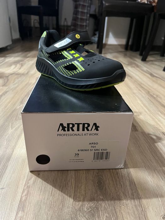 Bocanci/Sandale protectie noi