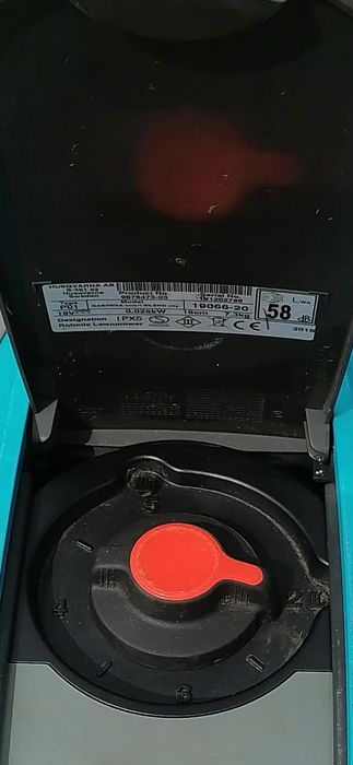 Robot pentru tuns iarbă/gazon