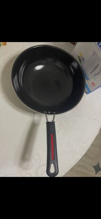 Сковородка казан новый.