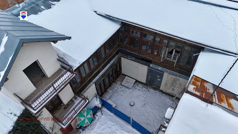 Продава се Етаж от къща в Русе, Център - 246 кв.м за 726 €/кв.м - Снимка #2