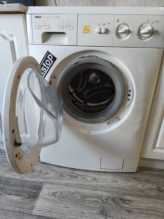 Продам стиральную машину