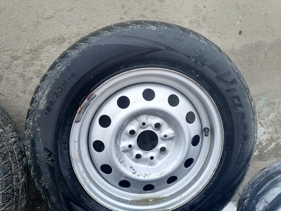 Зимний покрышка