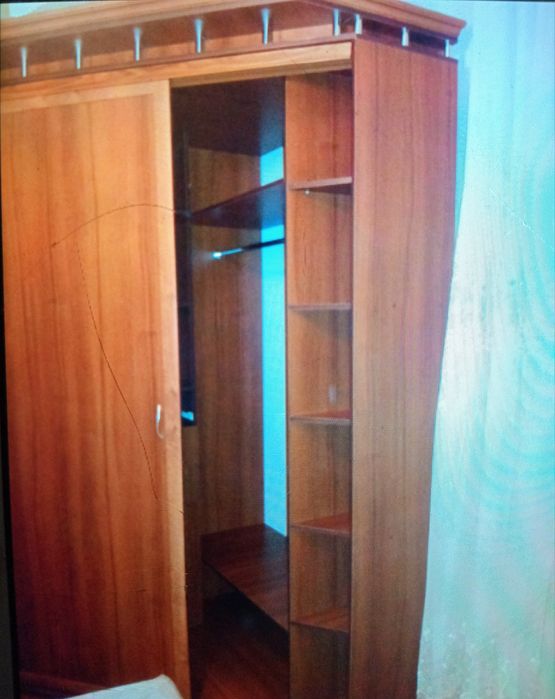 Шкаф-купе угловой