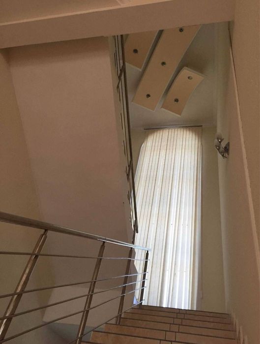 Шото Руставели 200 метров Готовый Нежилой Офис Дом