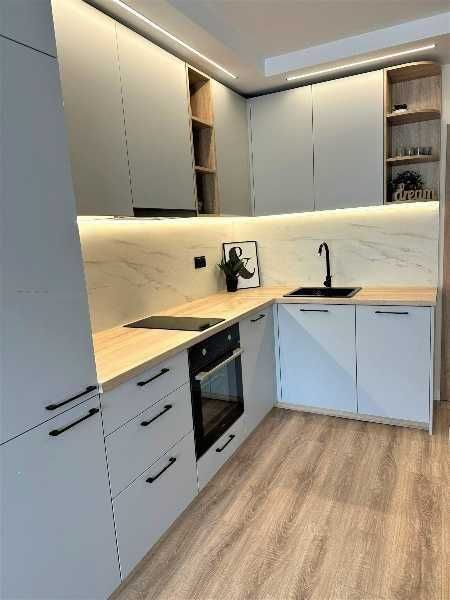 Продава се Тристаен апартамент в София, Младост 1 - 102 кв.м за 1824 €/кв.м - Снимка #1