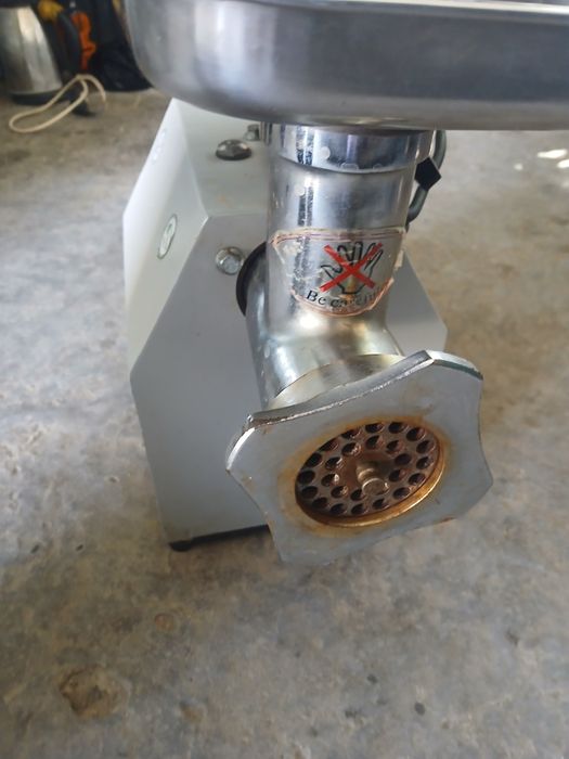 Мясорубка бу1200