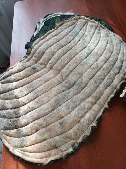 Из собачьей шерсти наколенники