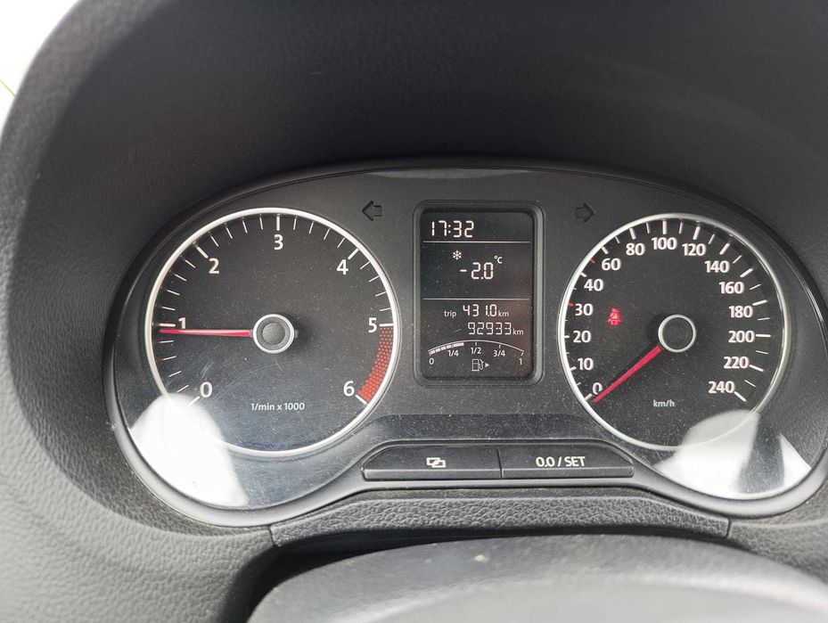 VOLKSWAGEN POLO 93000km diesel 2012