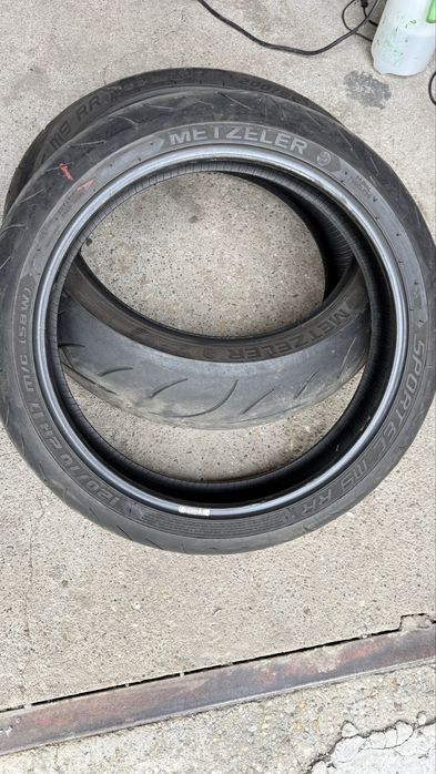Гуми за мотор предна задна