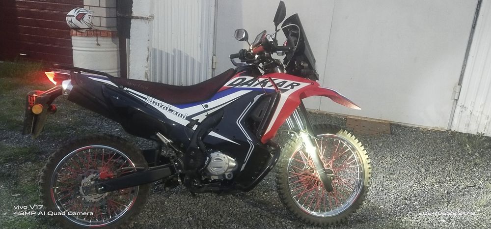 Продается мотоцикл эндуро Motoland Dakar 250
