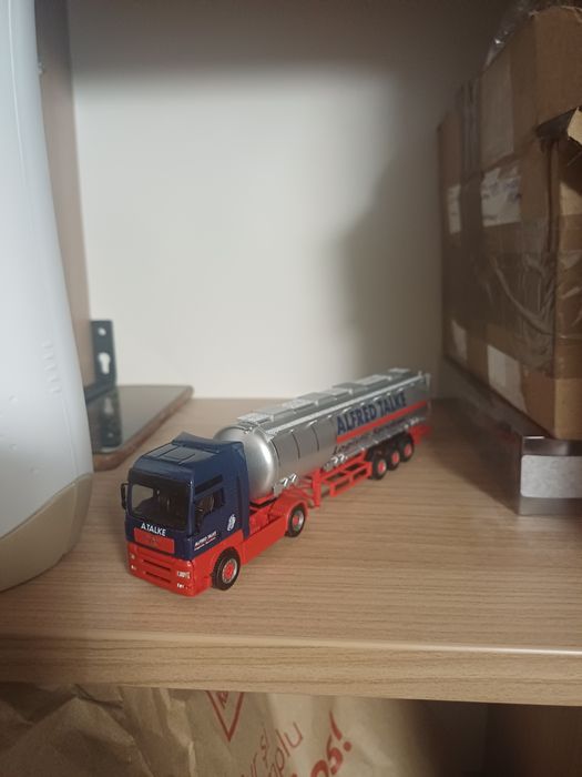 De vanzare 1/87HERPA