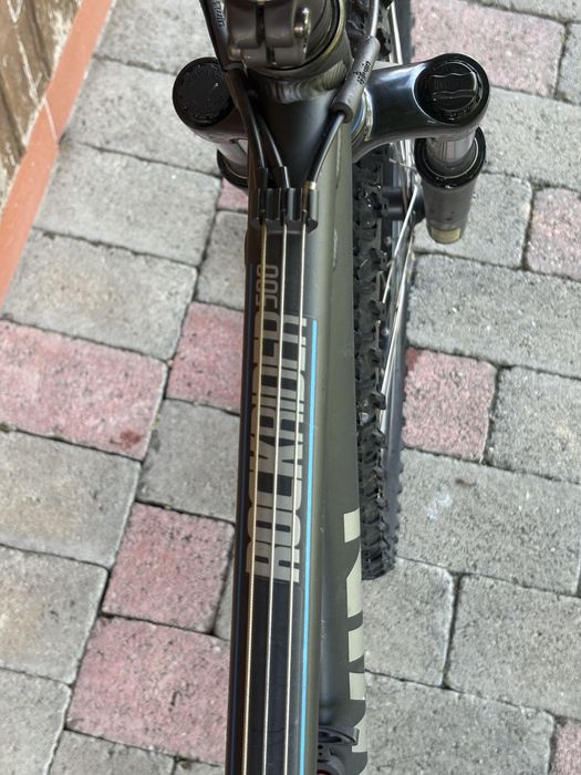 Bicicleta MTB B-twin Rockrider 500