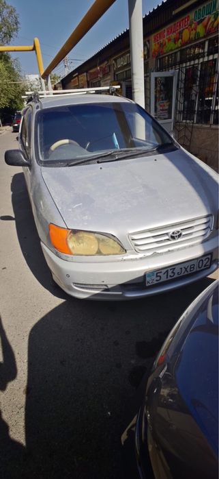 Toytota Ipsum продается