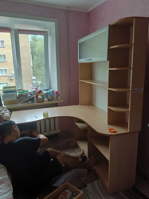 Продам, уголок для школьника