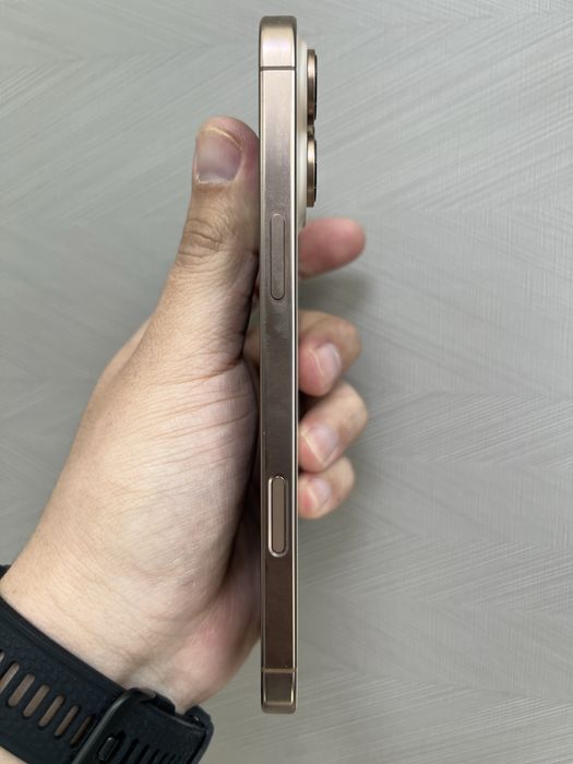 Продам Iphone 16promax /256 в Актобе