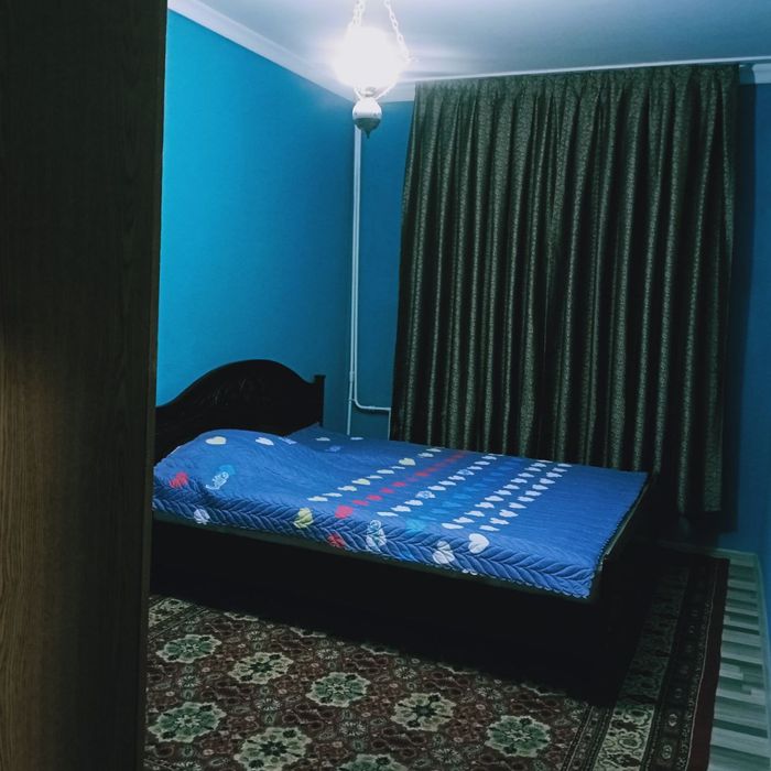 Сдаётся 2-комнатная  квартира на Максим Горьком