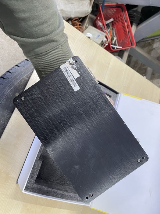 Усилитель моноблок для свбуфера 900 ватт.