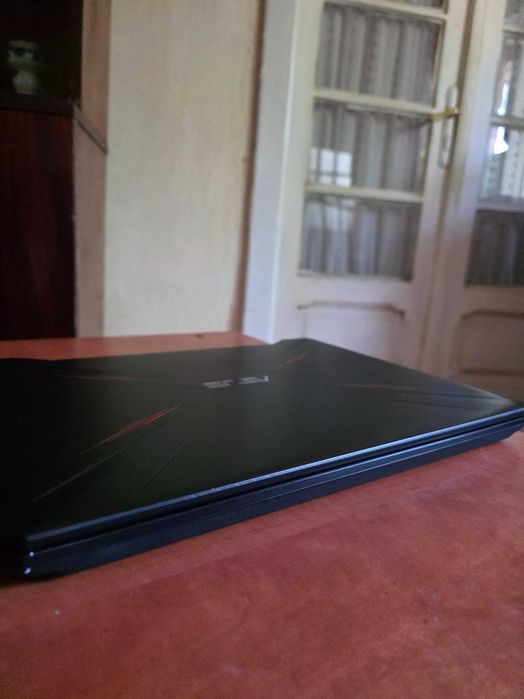 Laptop Gaming ASUS TUF FX505DT Ryzen 7 16GB GTX 1650 SSD 512GB