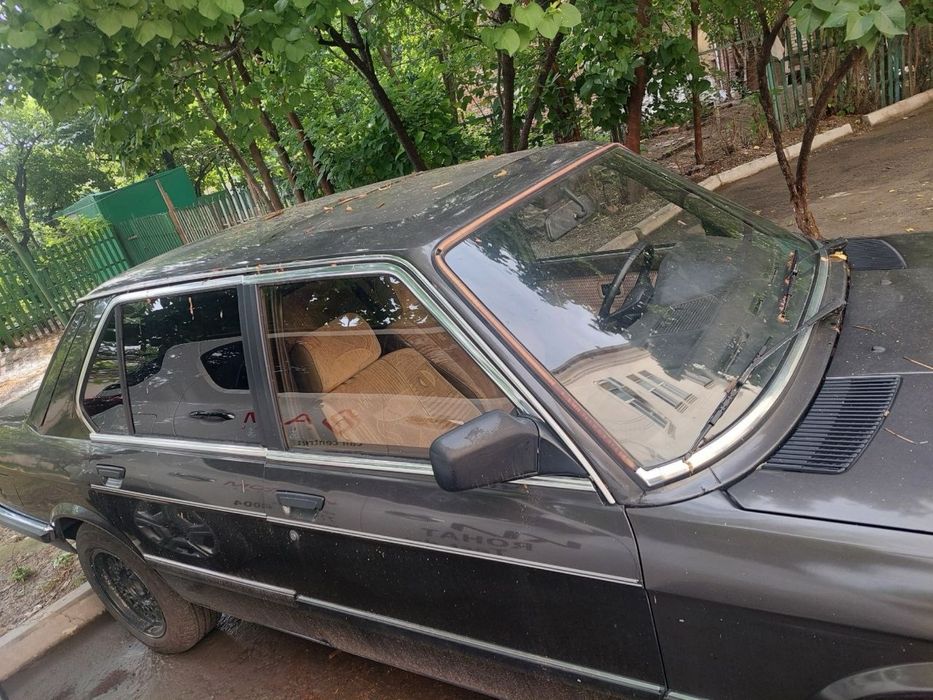 BMW E28 528i (Баварская версия)