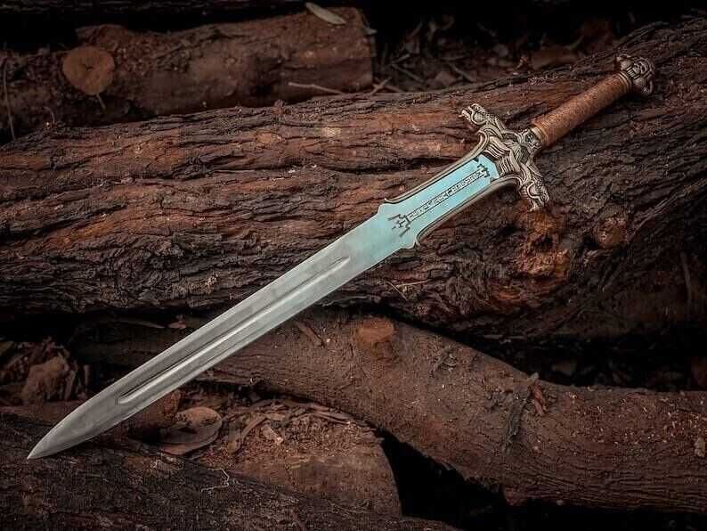Меч с поставка Конан Варварина Conan the Barbarian Atlantean Sword