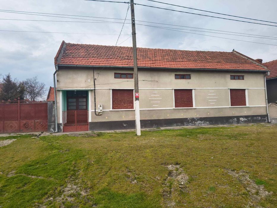 Casă de vânzare Cutina