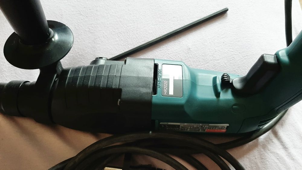Ciocan rotopercutor HR2020, 710W 1050 rpm Makita