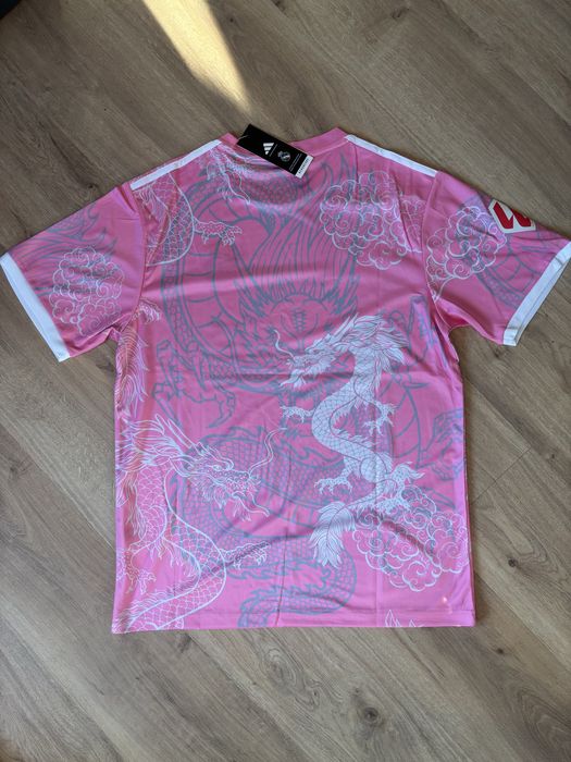 Футболна тениска Real Madrid – Pink Dragon Special Edition/ Concept модел