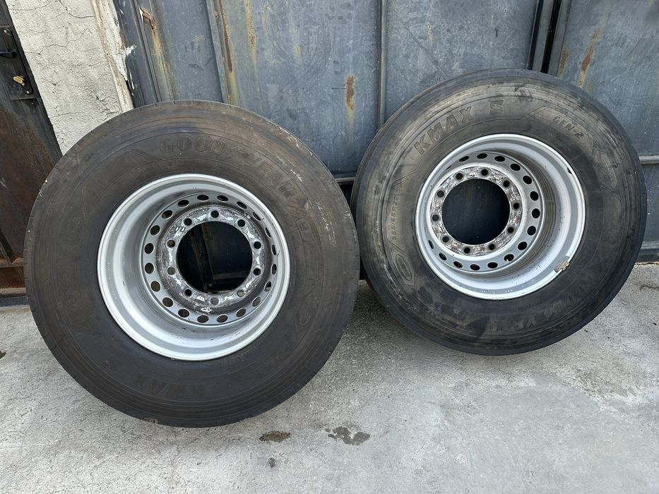 385/65 r22.5 Goodyear с дисками