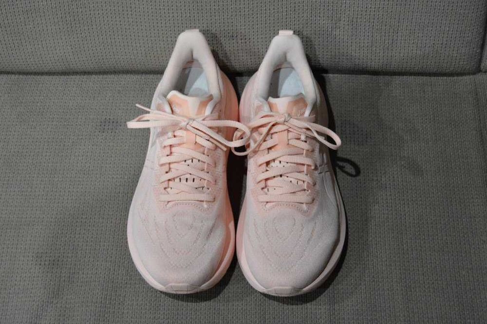 Pantofi Alergare ASICS GT-2000 13 – marime 40.5 Stare Impecabilă