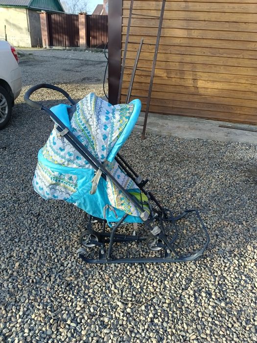 Продам санки состояние отличное