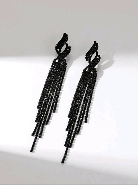 Черни елегантни бижута