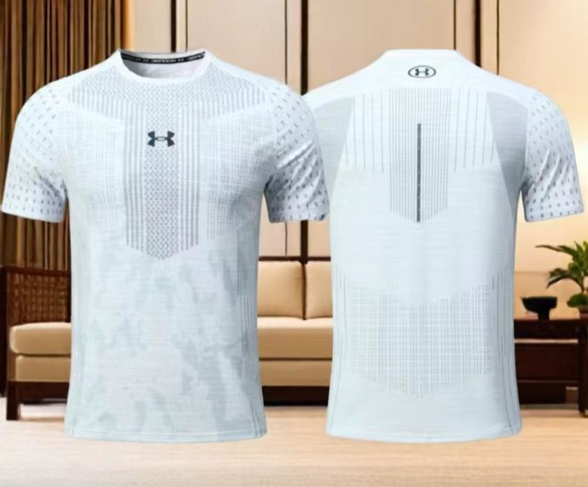 Продам футболки размер М