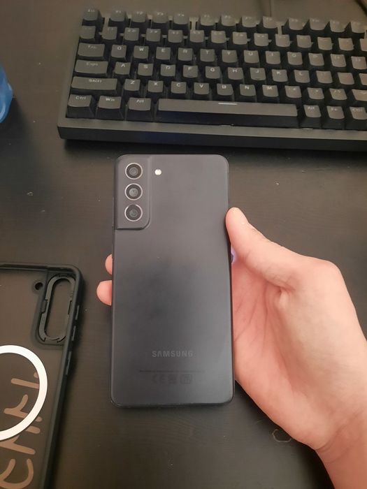 Продам тел самсунг с21фе 5g