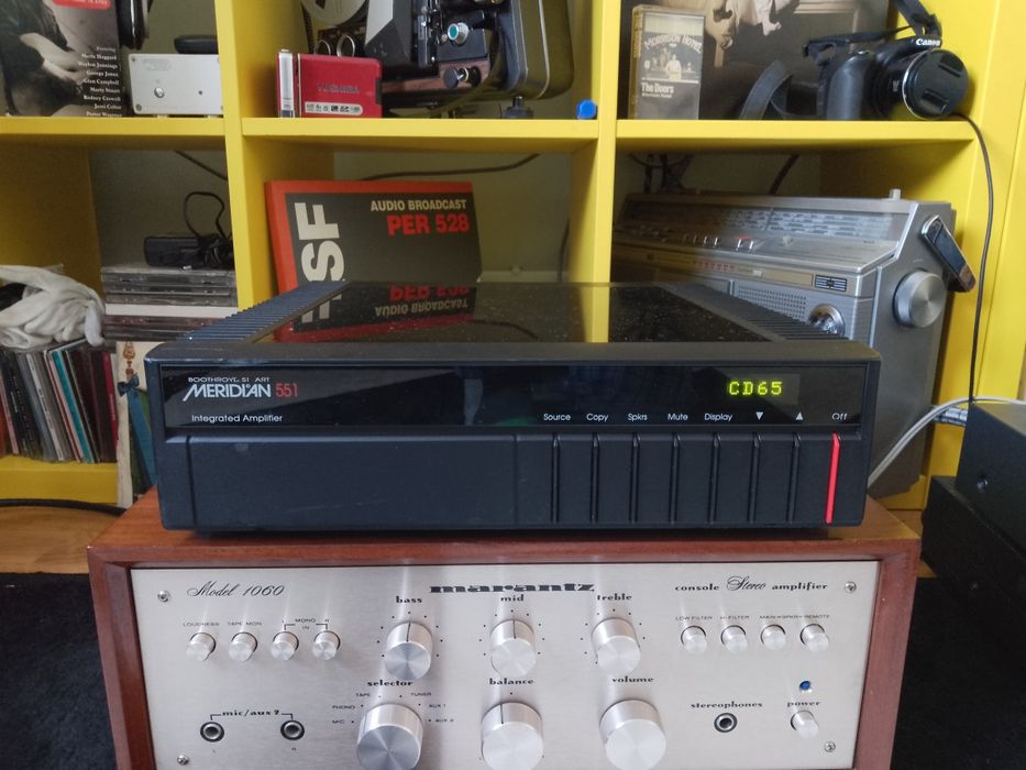 Amplificator Meridian 551