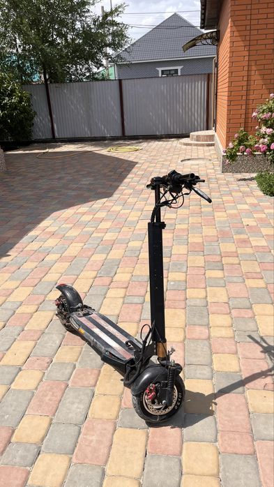 Продам Kugo m4 pro