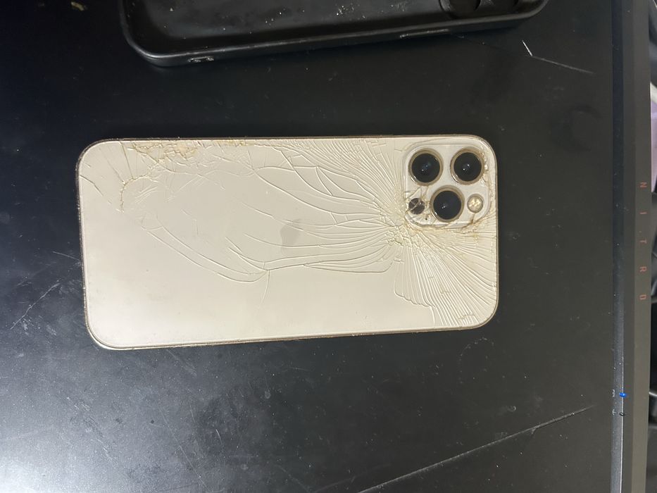 Продам Iphone 12 pro