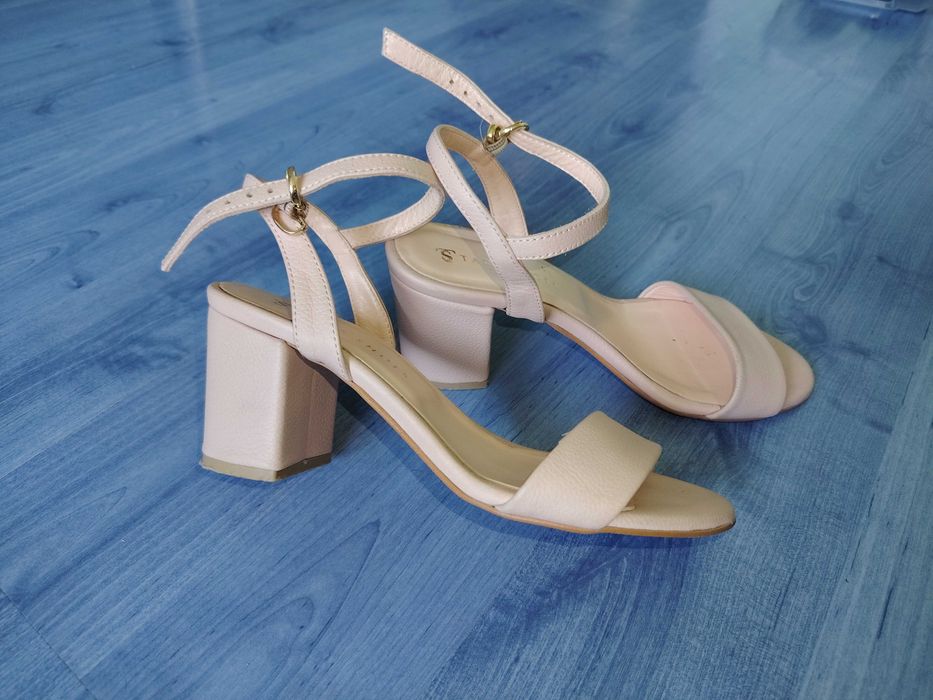 Дамски елегантни сандали, 35 номер