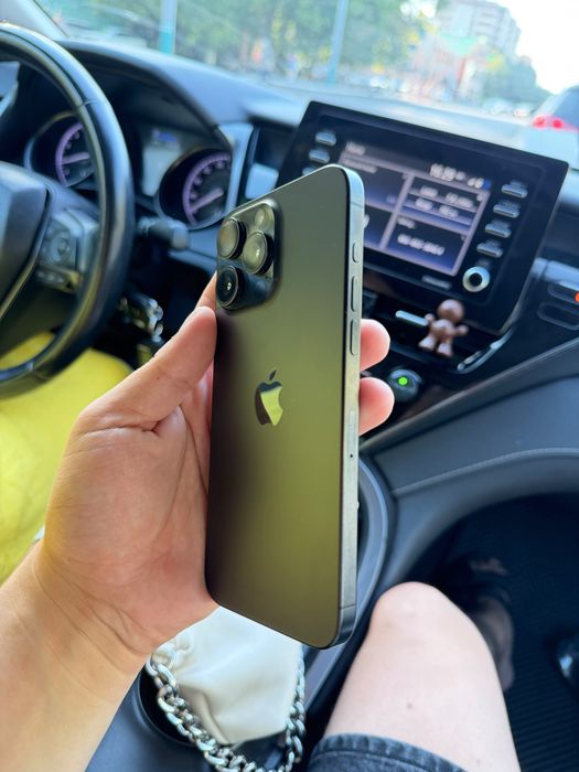 Продам айфон 15 pro max