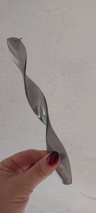 Продам люстру в хорошем состоянии