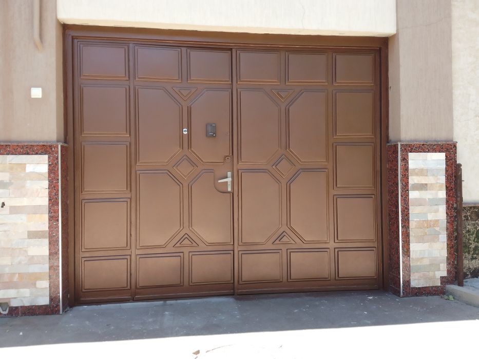 Дарвоза ва решотка сепамиз.