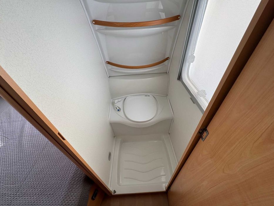 Rulota HOME-CAR 2006-Panou solar 2025-Mover Truma-Fara infiltratii