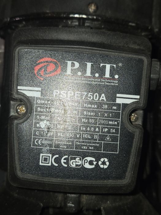 Продам генератор новый хонда