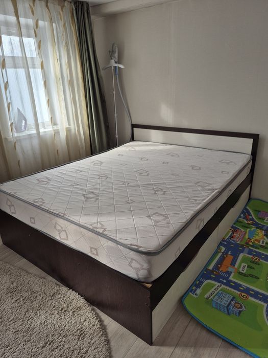 Продам двухспальную  кровать