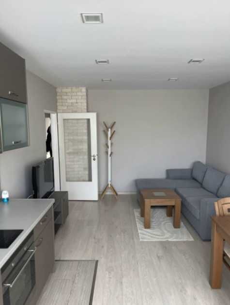 Двустаен апартамент под наем Света Троица