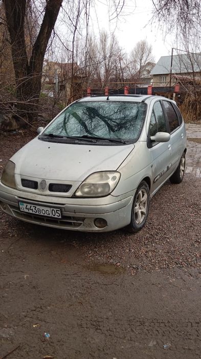 Авто рассрочка обмен Рено сеник